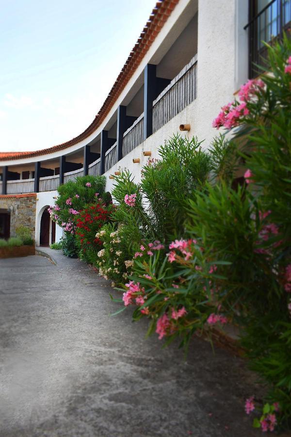 Logis Hotel Restaurant Le Top Du Roulier Capendu Екстериор снимка